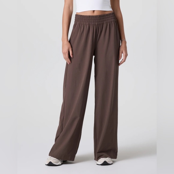 Vuori | Pants & Jumpsuits | New Vuori Villa Wideleg Pants In Java ...